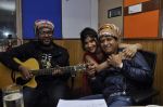 Benny Dayal and KK at Radio City Musica-al-ezam in Bandra, Mumbai on 29th Jan 2013 (14).JPG